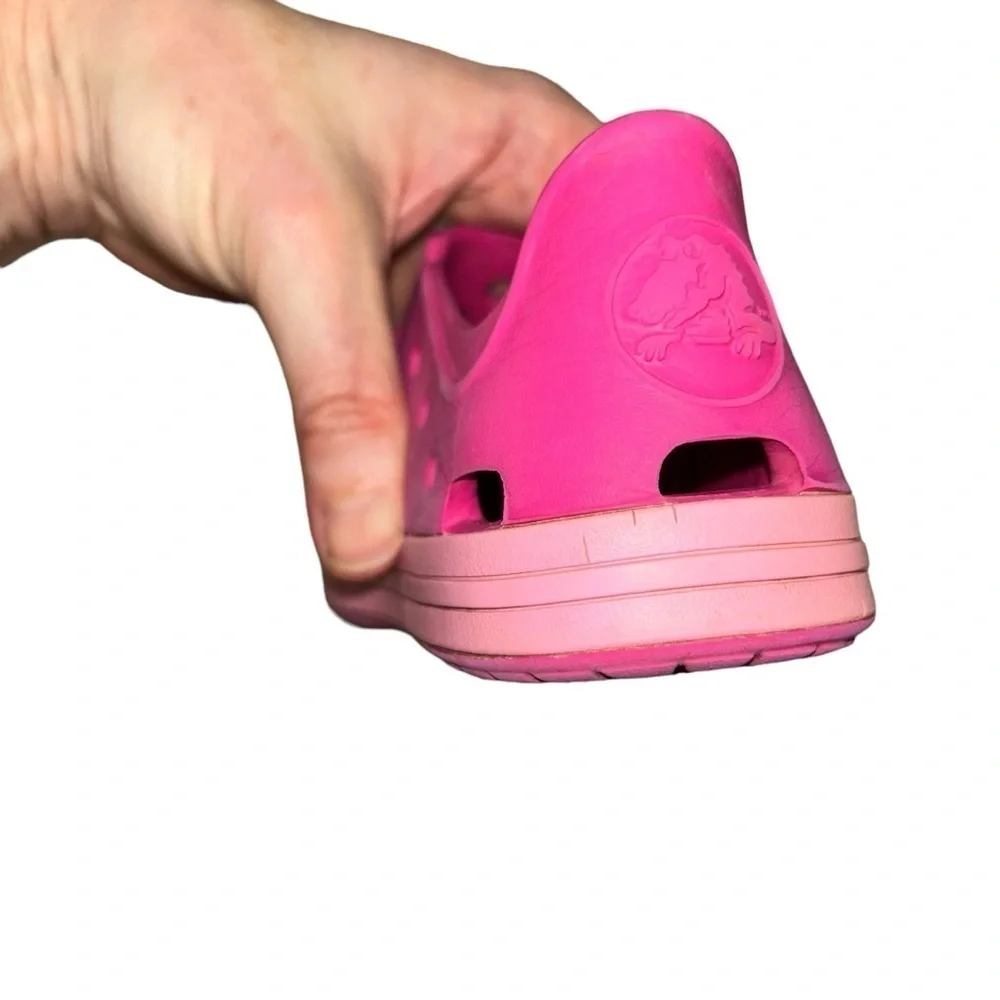 CROCS girl bump